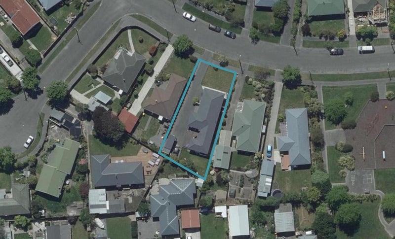 11 Vardon Crescent, Shirley, Christchurch - Carousel 1