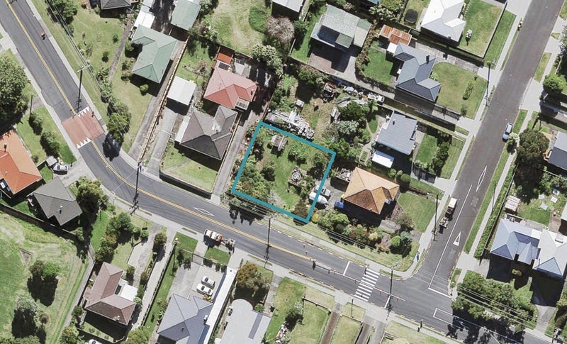85 Rimu Street, New Lynn, Auckland - Carousel 1