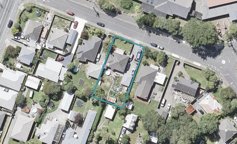 8 Homedale Road, Wainuiomata, Lower Hutt - Carousel 1
