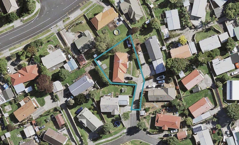 20 Rosemead Place, Randwick Park, Auckland - Carousel 1