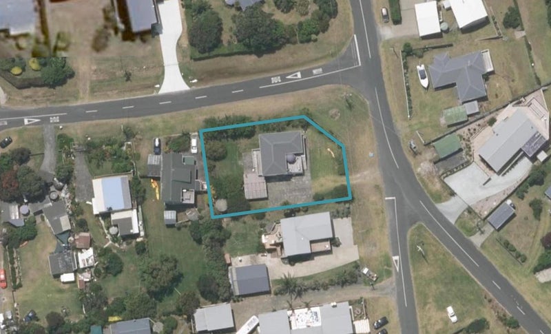 22 Cheviot Street, Mangawhai Heads, Mangawhai - Carousel 1