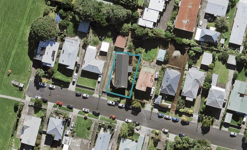 27A Fergusson avenue, Sandringham, Auckland - Carousel 1