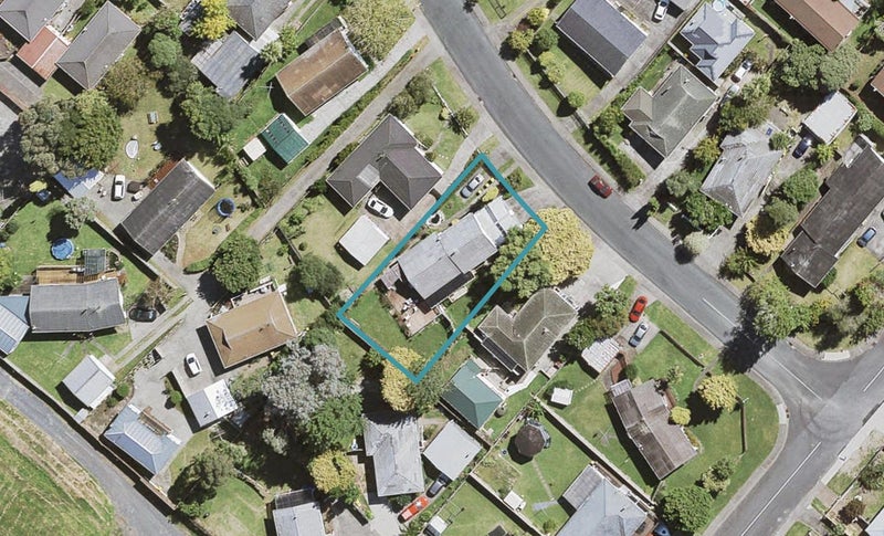 17 Parma Place, Henderson, Auckland - Carousel 1