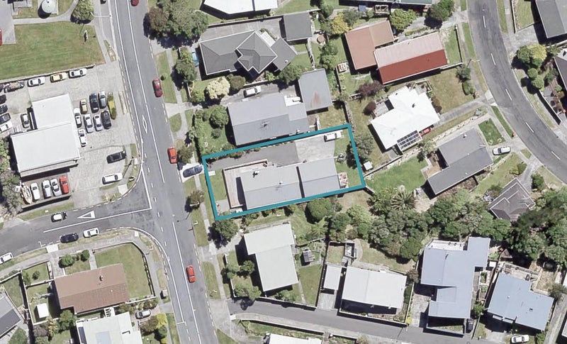 142 Dowse Drive, Maungaraki, Lower Hutt - Carousel 1