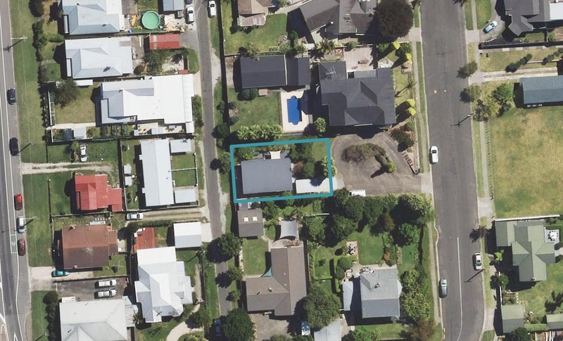 2 Clifford Street, Whataupoko, Gisborne - Carousel 1