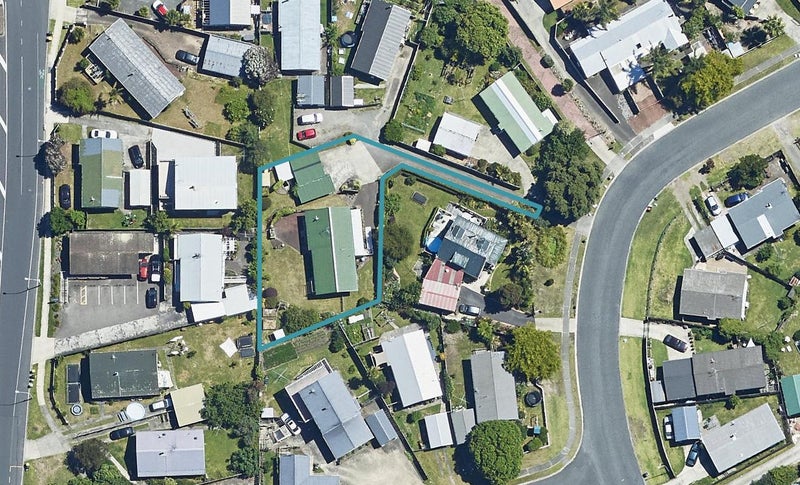 10 Garnet Drive, Papamoa Beach, Papamoa - Carousel 1