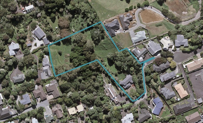 16A Del Mar Place, Merrilands, New Plymouth - Carousel 1