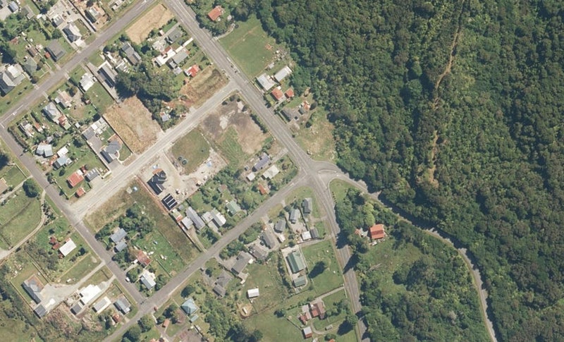 101 Fifth Street, Kumara, Greymouth - Carousel 1