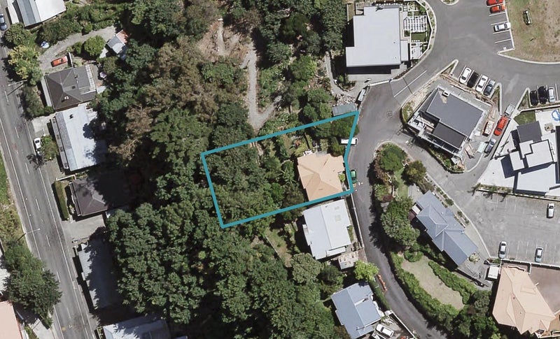 6 Convent Road, Bluff Hill, Napier - Carousel 1