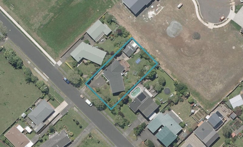 16 Somerset Road, Springvale, Whanganui - Carousel 1