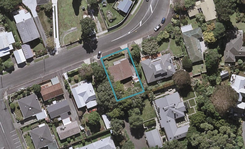 24 Holsworthy Road, Lower Vogeltown, New Plymouth - Carousel 1