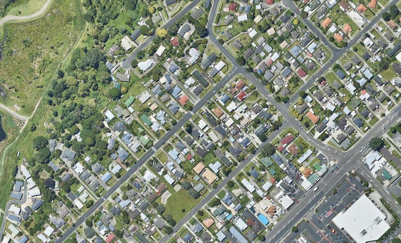 12A Watling Street, Gate Pa, Tauranga - Carousel 1