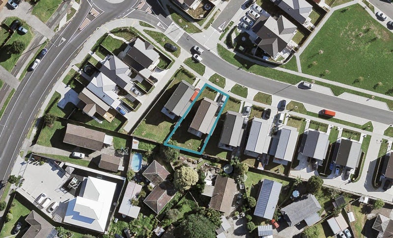 106 Kaimoana Street, Weymouth, Auckland - Carousel 1