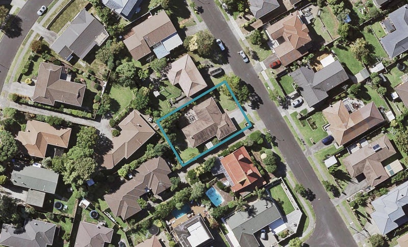 20 Dianne Louise Drive, HALF MOON BAY, AUCKLAND - Carousel 1