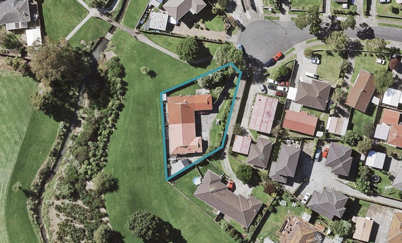 2/12 Tangelo Place, Bucklands Beach, Auckland - Carousel 1