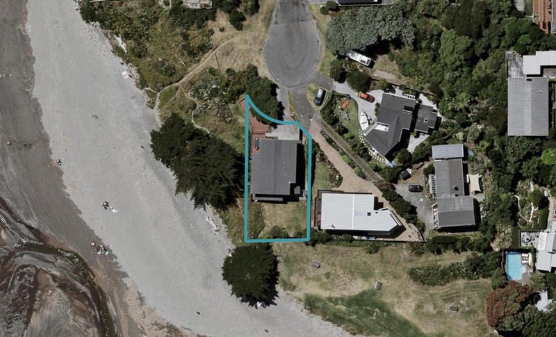 23 Groves Road, Raumati Beach, Paraparaumu - Carousel 1