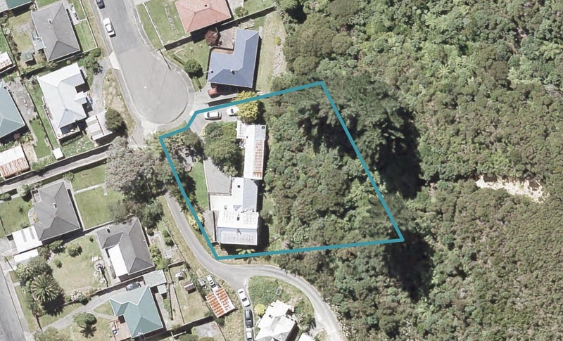 2/77 Petrie Street, Wainuiomata, Lower Hutt - Carousel 1