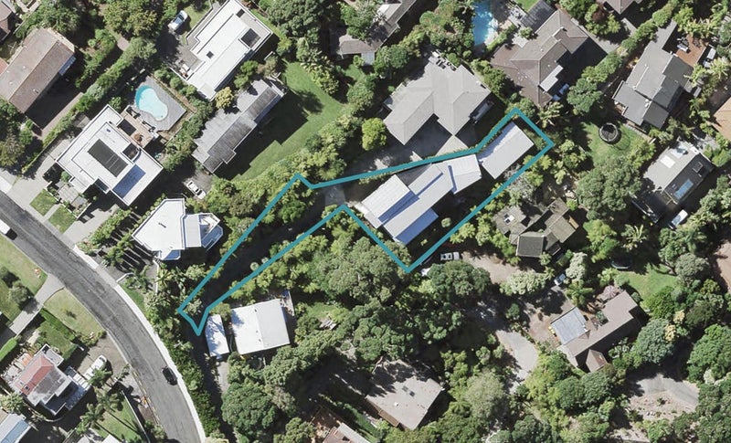 37A Eastcliffe Road, Castor Bay, Auckland - Carousel 1