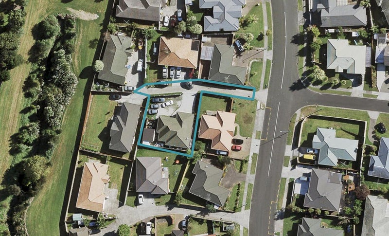 21 Glenveagh Park Drive, Weymouth, Auckland - Carousel 1