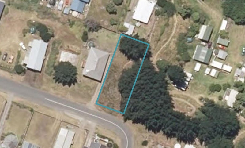 15 Ewing Street, Hokio Beach, Levin - Carousel 1