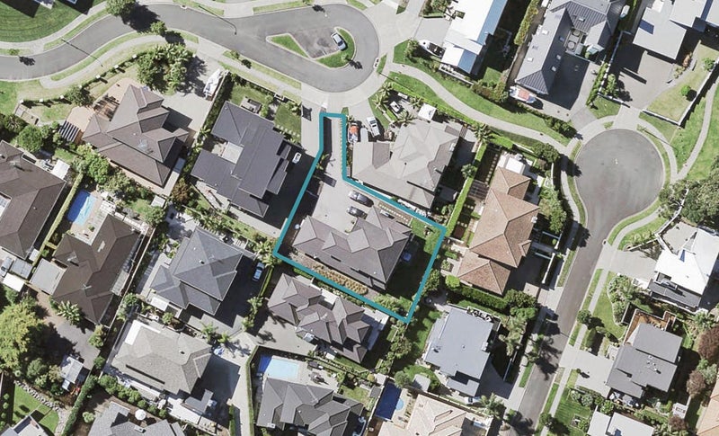 17 Oceania Place, Mellons Bay, Auckland - Carousel 1