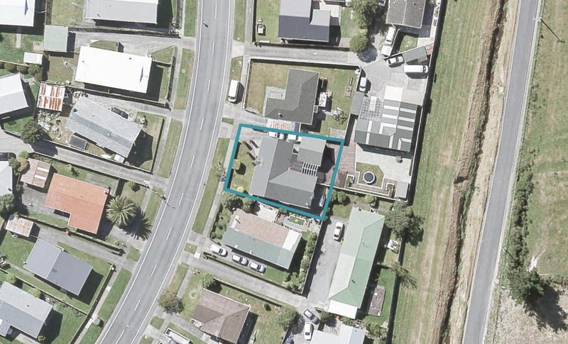 288 Wellington Road, Wainuiomata, Lower Hutt - Carousel 1