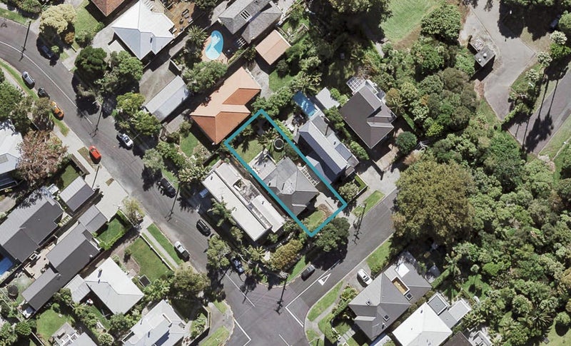 56 Nottingham Street, Westmere, Auckland - Carousel 1