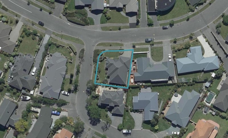 8 Glencullen Drive, Casebrook, Christchurch - Carousel 1