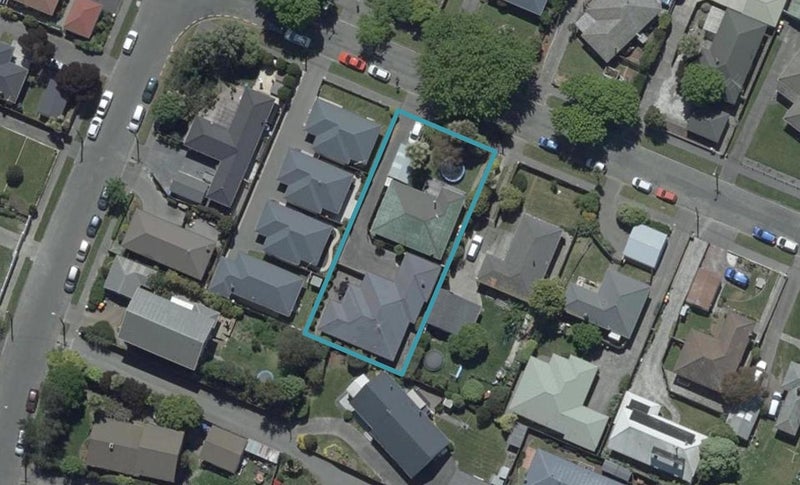 2/31 Pinehurst Crescent, Russley, Christchurch - Carousel 1