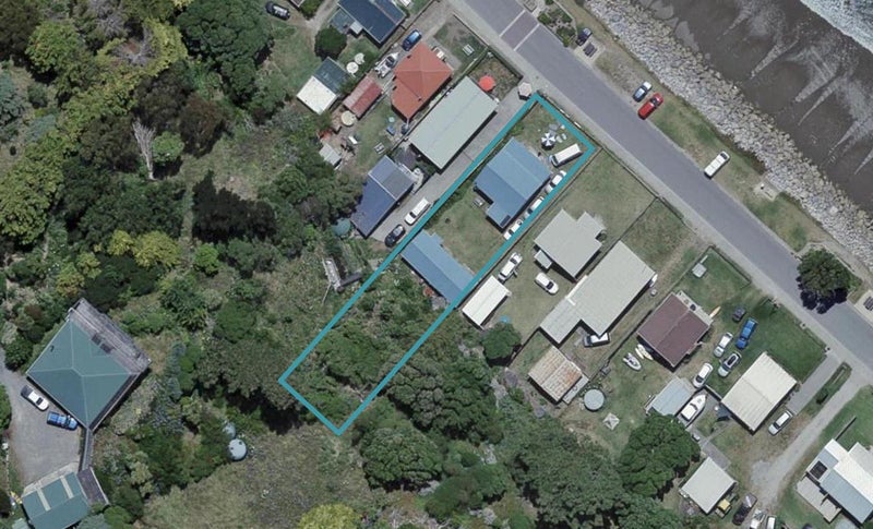 72 Jetty Road, Castlepoint, Tīnui - Carousel 1