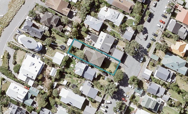 30 Tuatoru Street, Eastbourne, Lower Hutt - Carousel 1