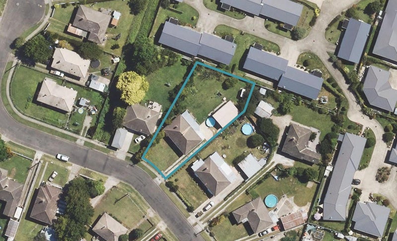 9 Churchill Crescent, Te Hapara, Gisborne - Carousel 1