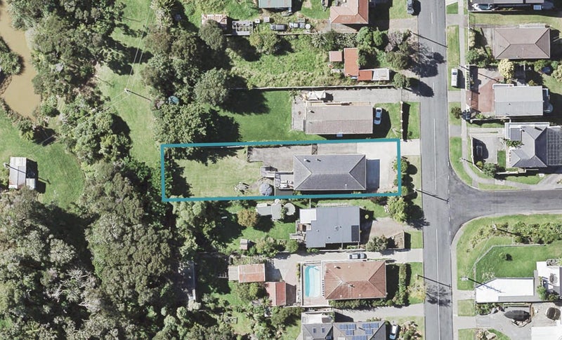 19 Maraetai School Road, Maraetai, Auckland - Carousel 1