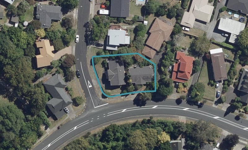 2/2 Portree Place, Queenwood, Hamilton - Carousel 1
