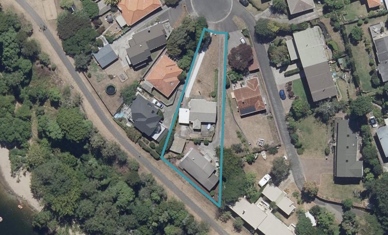 59 Plunket Terrace, Hamilton East, Hamilton - Carousel 1