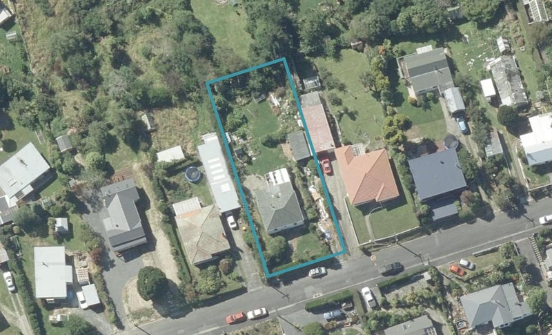37 Kauri Street, Ravensbourne, Dunedin - Carousel 1