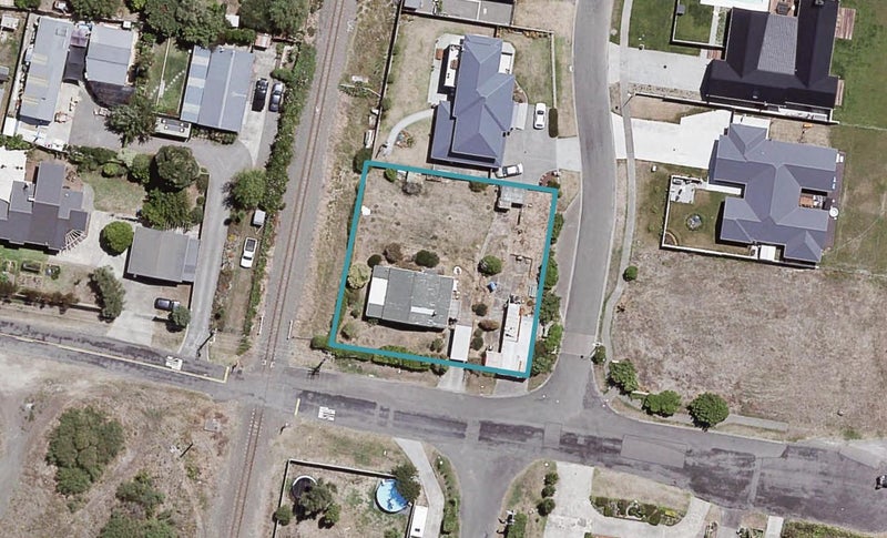 1 Mer Place, Bay View, Napier - Carousel 1