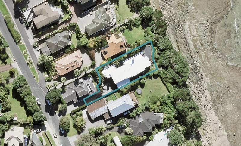 46A Sharon Road, Waiake, Auckland - Carousel 1