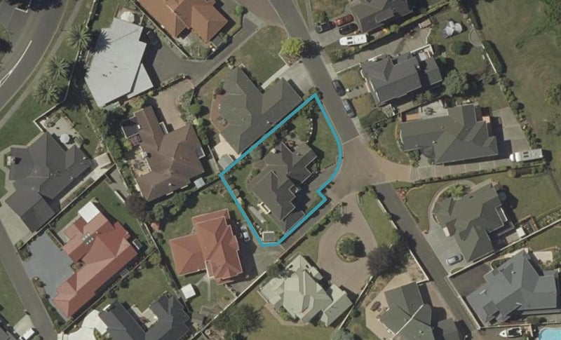12 The Oaks, Awapuni, Palmerston North - Carousel 1