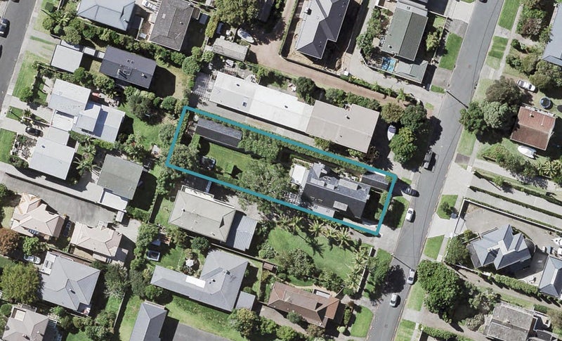26 Saltburn Road, Milford, Auckland - Carousel 1