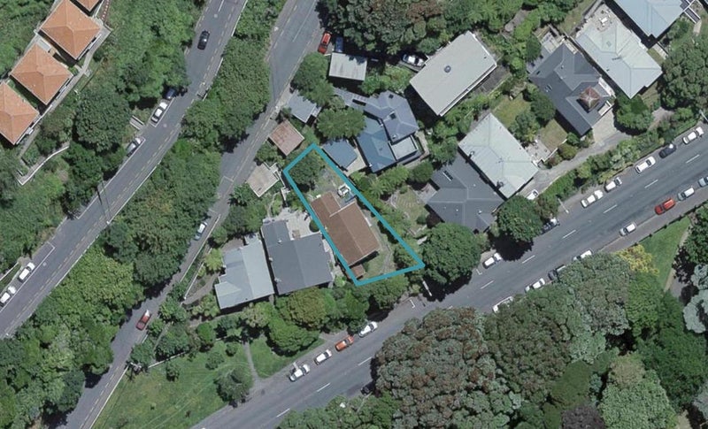 72 Glenmore Street, Northland, Wellington - Carousel 1
