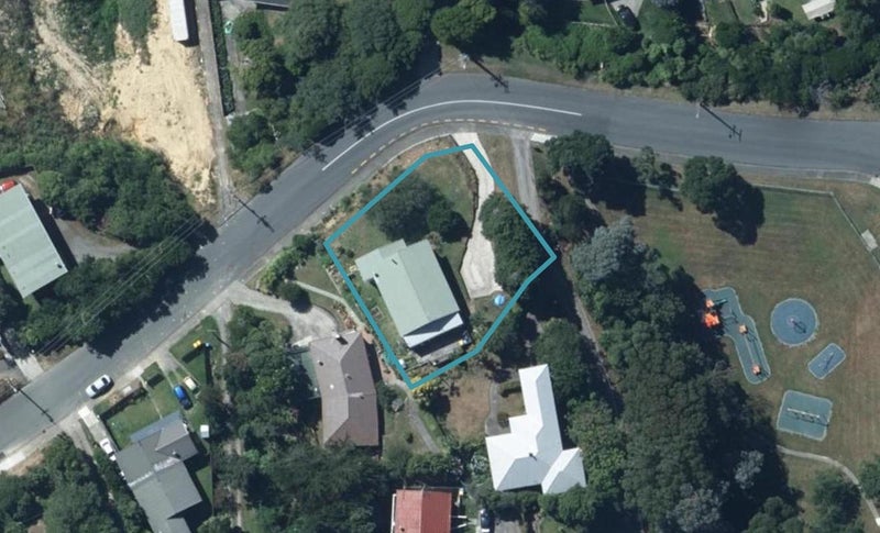 38 Arawhata Street, Ranui, Porirua - Carousel 1