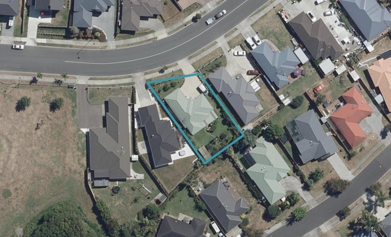 45 Farnborough Drive, Nawton, Hamilton - Carousel 1