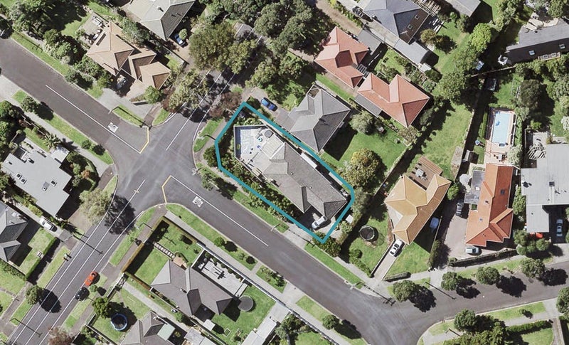 8 Bardsey Street, Glendowie, Auckland - Carousel 1