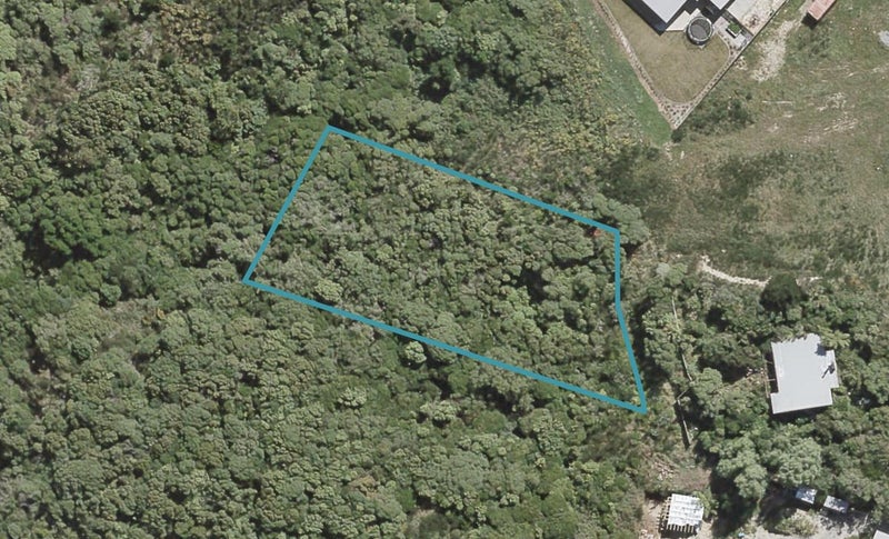 4 Highfield Place, Korokoro, Lower Hutt - Carousel 1