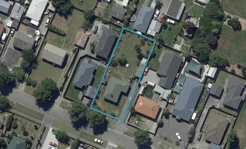 8 Gregory Avenue, Islington, Christchurch - Carousel 1