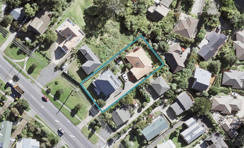 1/901 East Coast Road, Northcross, Auckland - Carousel 1