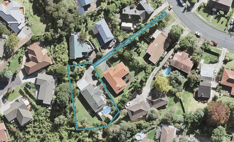 60 Stapleford Crescent, Browns Bay, Auckland - Carousel 1