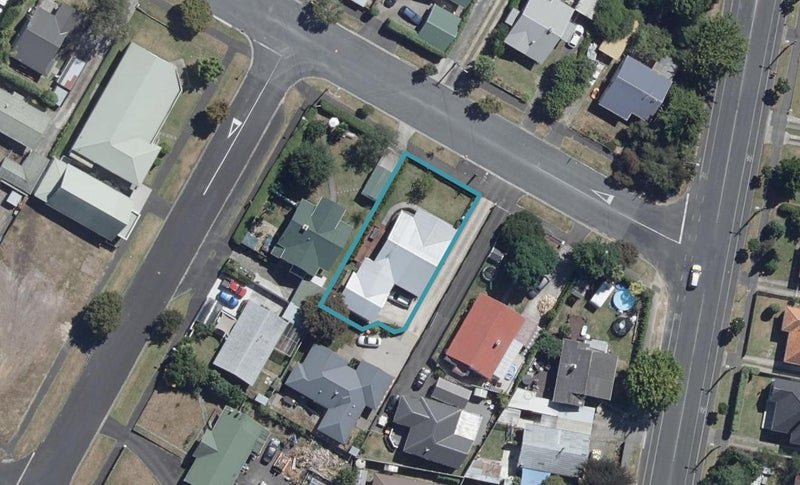 5 Matai Street, Maeroa, Hamilton - Carousel 1