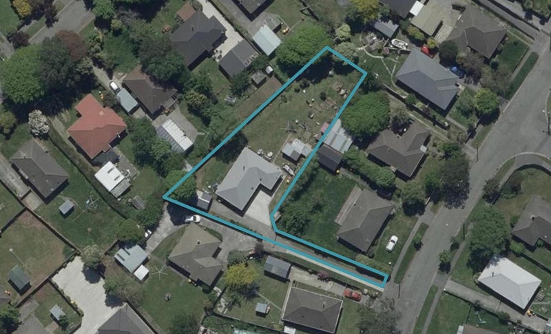 11 Morley Street, Bryndwr, Christchurch - Carousel 1